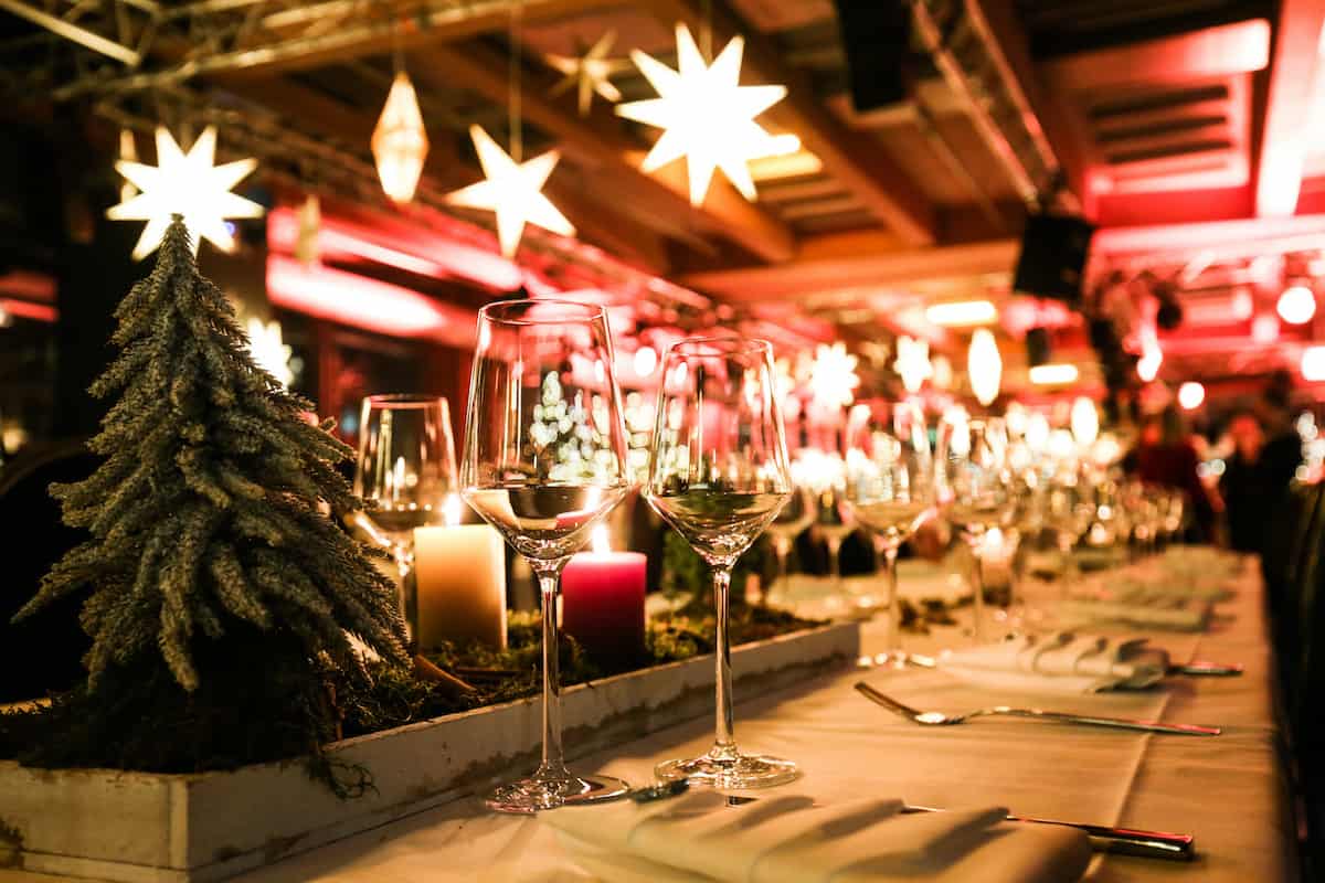 How to host the ultimate holiday party: Tips from an event-planning pro