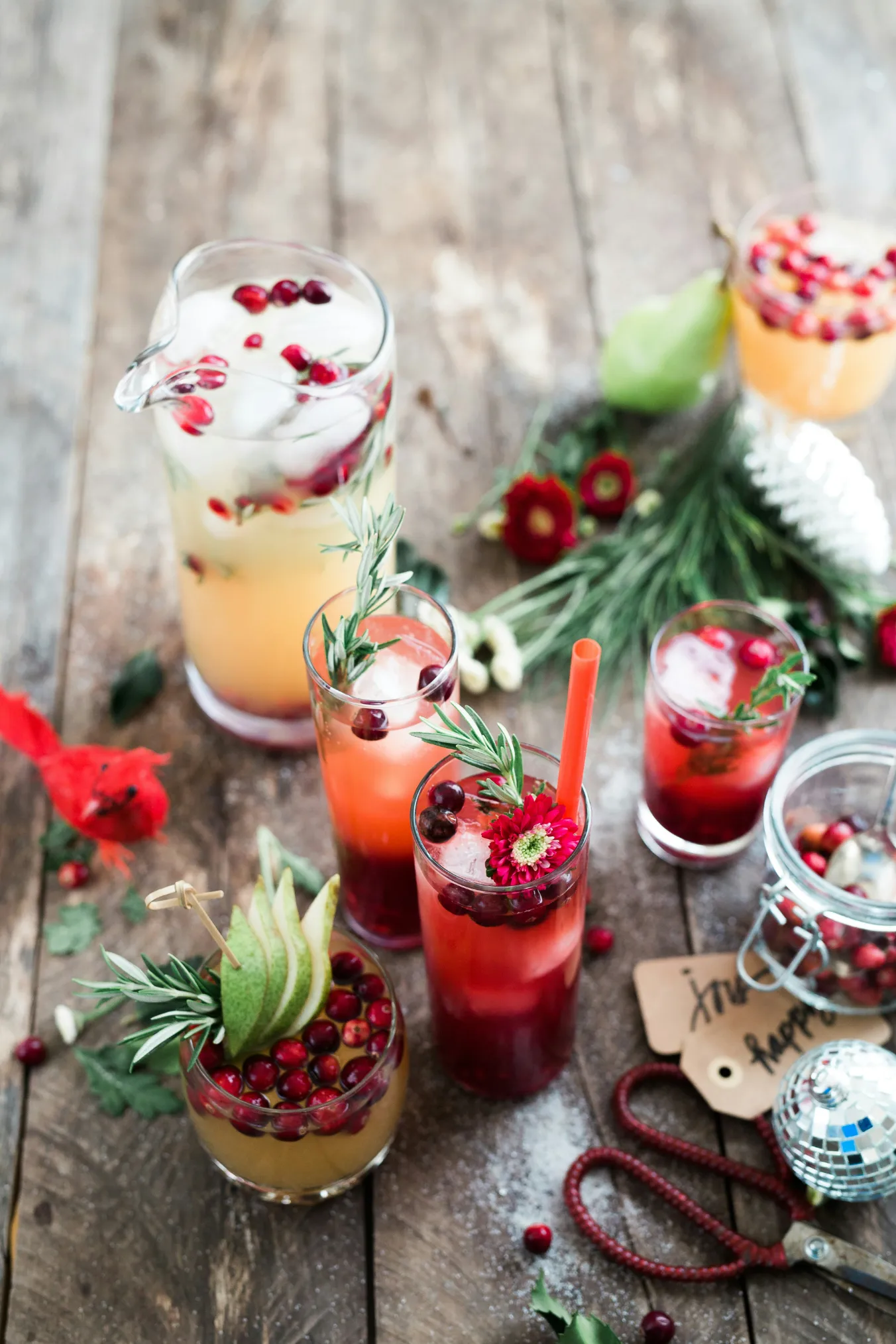 corporate holiday party brooke lark HjWzkqW1dgI unsplash