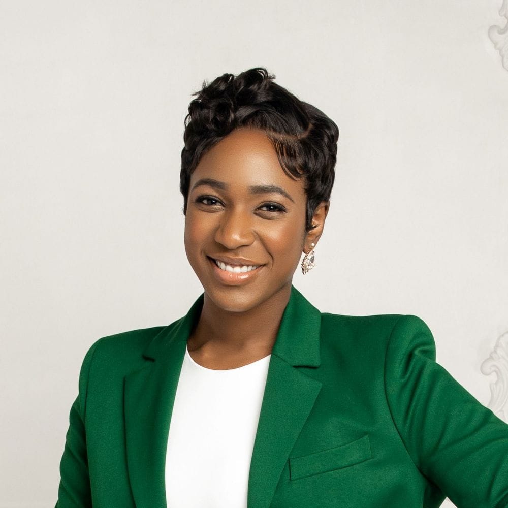 Mrs Victoria T Profile Pic